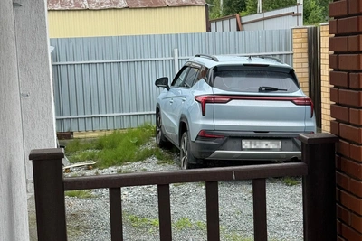 Жительница Екатеринбурга вернула неисправный Москвич 3 в автосалон