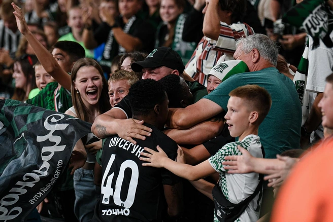 На шоу можно увидеть любимых игроков | Источник: fckrasnodar.ru
