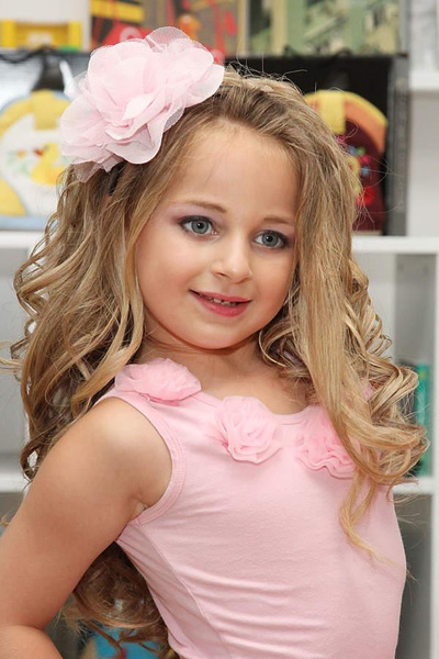 В 7 лет заработала первый миллион: как сейчас выглядит «маленькая мисс Америка» Изабелла Баретт