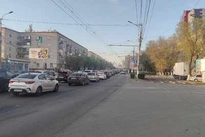 В Волгограде вечерние пробки парализовали две Продольные
