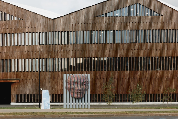 Антон Смит. «Размышление о происхождении человека» | Источник: архив пресс-служб