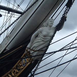 Фото №1 - Горит корабль-музей Cutty Sark
