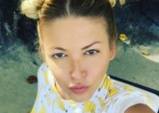 Ирина Дубцова сверкнула грудью на Мальдивах