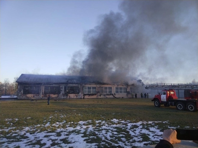 Пламя распространилось на 600 «квадратов» | Источник: Олег Борисов