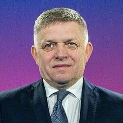 <p>Роберт Фицо</p>