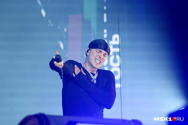 Сейчас у артиста большой тур по городам России | Источник: Артём Устюжанин / MSK1.RU