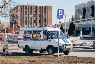 Омича, стрелявшего из автомата в центре, задержали