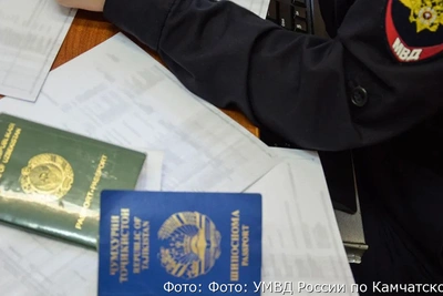 Мужчина фиктивно прописал 13 иностранцев