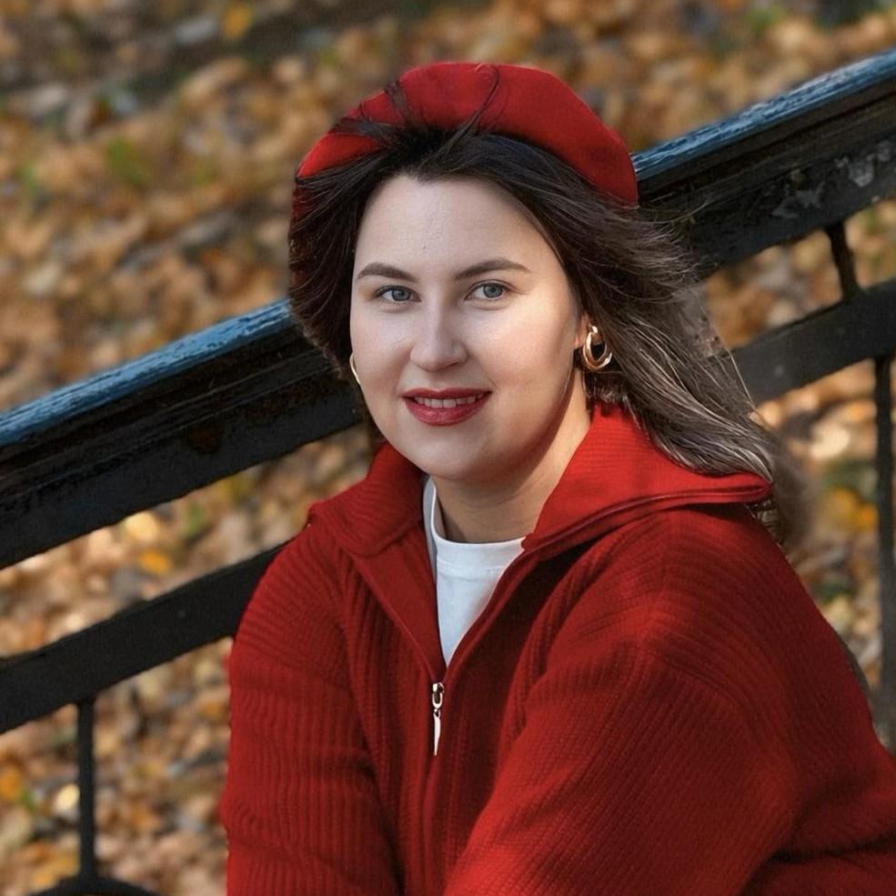 <p>Анна Сурикова</p>