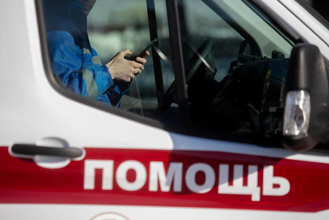 Для петербурженки, ударившей фельдшера скорой, суд закончился позитивно. На очереди — ее брат | Источник: Semen Salivanchuk / iStock