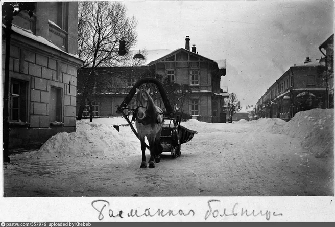 Территория больницы в начале XX века | Источник: Б. В. Дмитриев / Pastvu.com