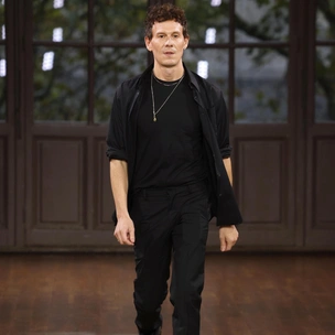 Кейси Кэдуолладер может покинуть пост креативного директора Mugler