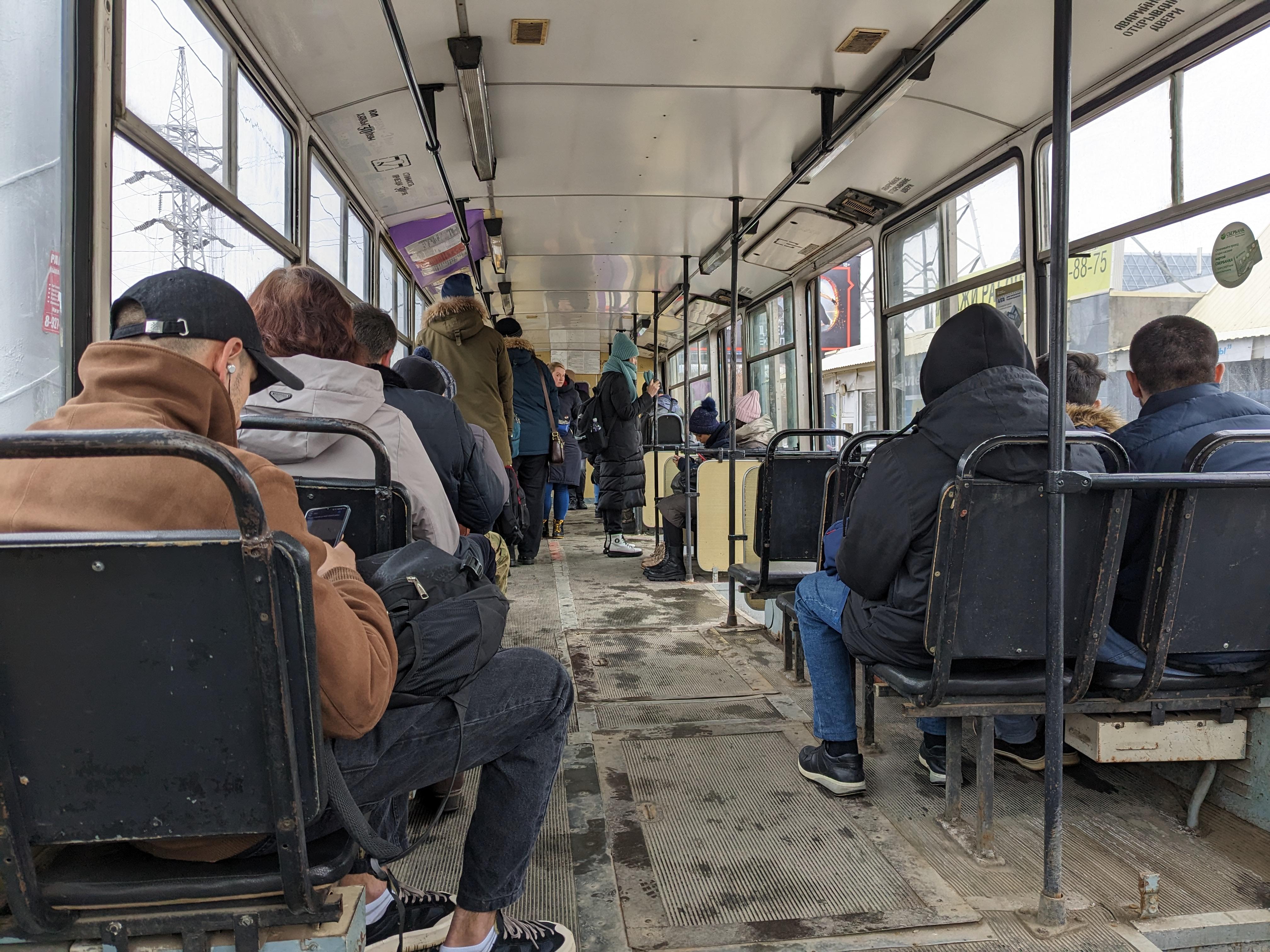 «Убрали рельсы, и город вздохнул»: что говорят сторонники и противники новых трамвайных путей в Уфе