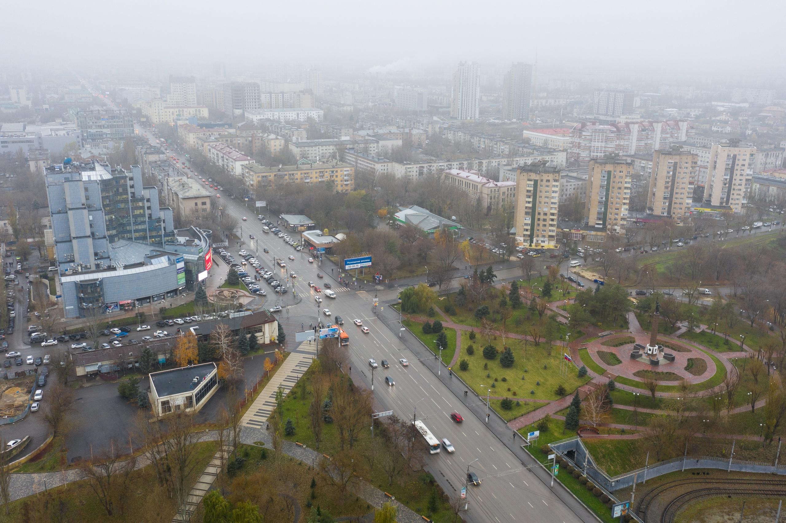 В Волгограде жители массово жалуются на едкий запах гари и густой дым - 1  ноября 2023 - V1.ру