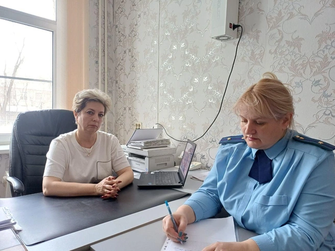 К заведующей нагрянули проверяющие | Источник: прокуратура Челябинской области