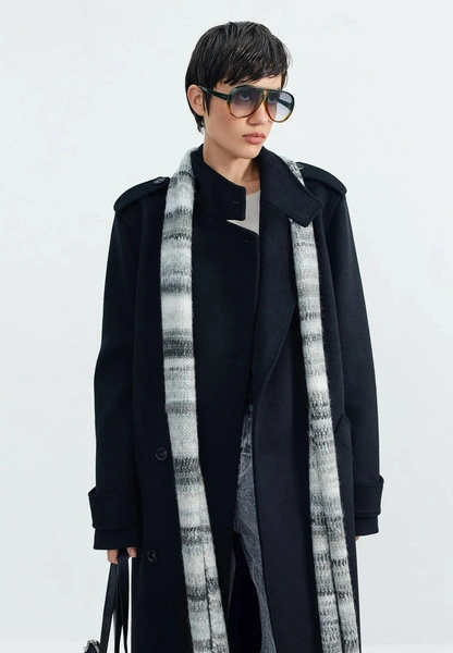 Эти шарфы выведут ваши зимние образы на новый уровень: 10 самых классных вариантов