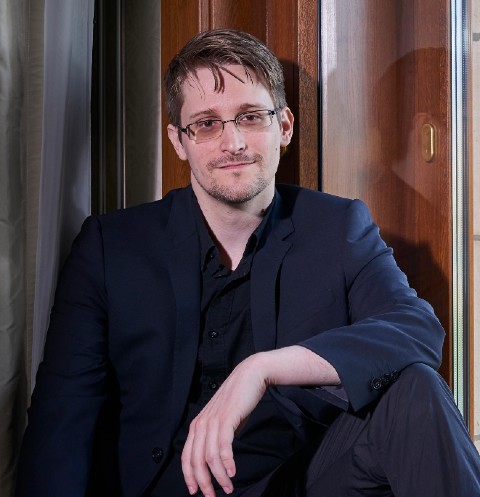Эдвард Сноуден впервые станет отцом
