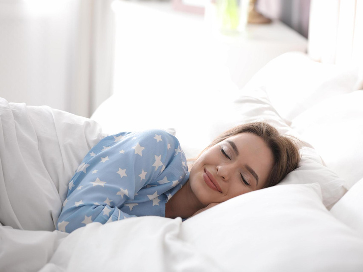 «Умный» сон: хитрости, которые помогут вам высыпаться каждую ночь (и быть продуктивнее)