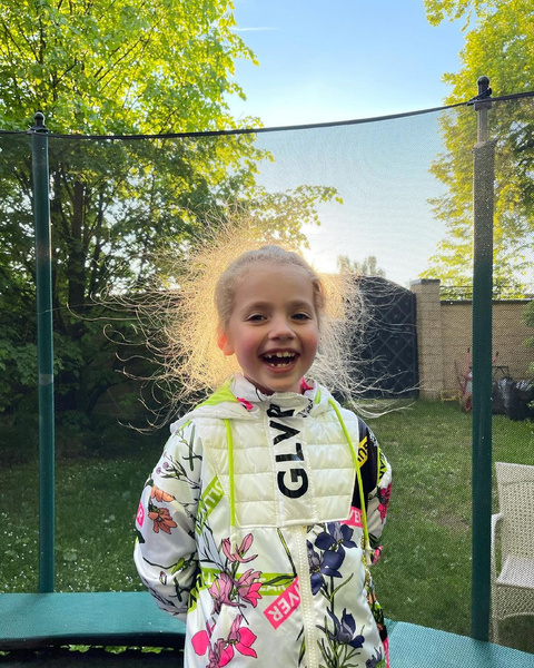 7-летнюю дочь Пугачевой расхвалили за куртку из масс-маркета