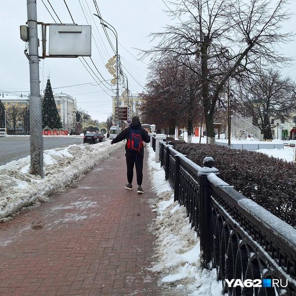 Дорога от остановки до Почтовой | Источник: Мария Борзева / YA62.RU