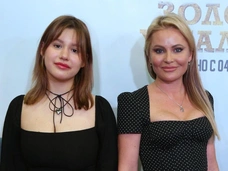 Дана Борисова подарила дочке на 18-летие пластику груди и липоскульптурирование тела: «Ей уберут жир с талии»