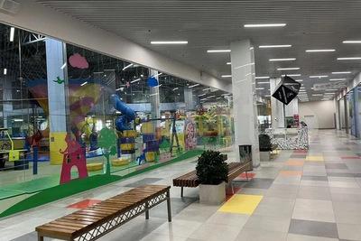 Этаж торгового центра в Архангельске выставлен на продажу