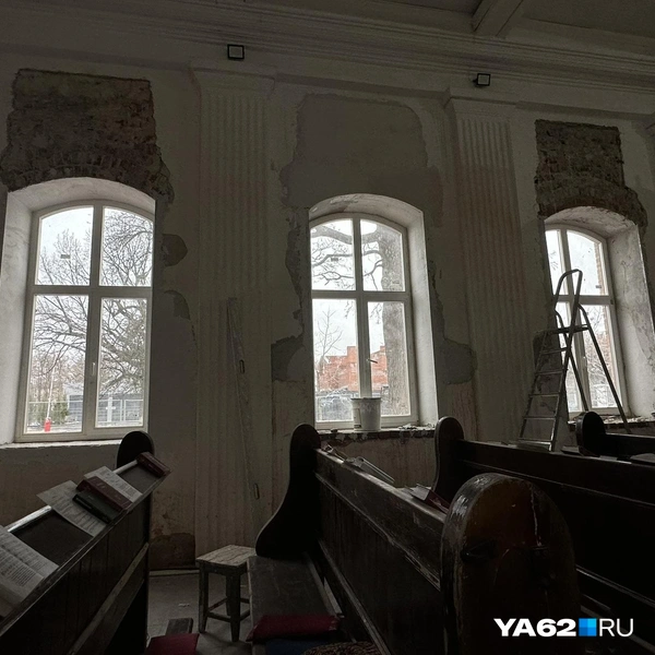 Правда, ремонта костёлу действительно не хватает | Источник: Виктория Улитова / YA62.RU