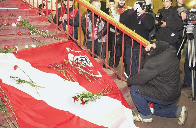 По официальным данным, из-за давки на этой лестнице в 1982 году скончались 66 человек, но есть данные, что погибших в пять раз больше | Источник: Олег Булдаков / ТАСС