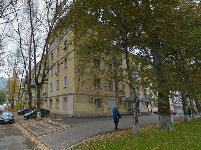 Дом стоит по улице Ново-Садовой | Источник: Google.com / maps