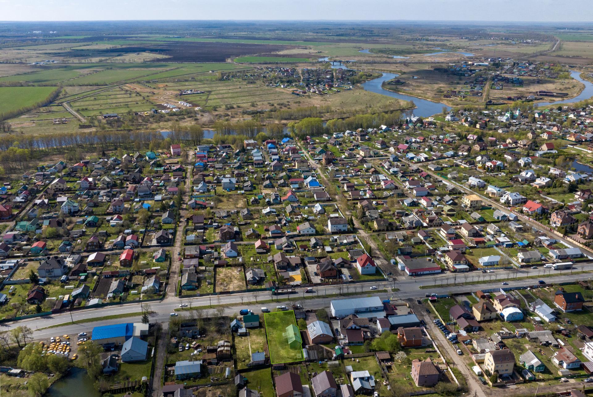 «В пешей доступности протекает река»: в Ярославле выставили на продажу участок под застройку
