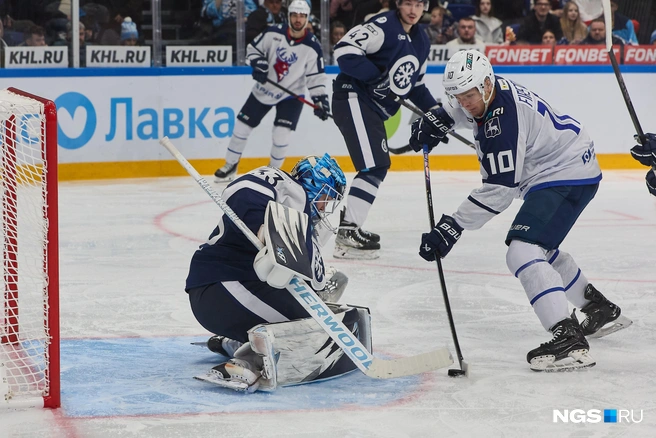 Во втором периоде больше шайб не забили | Источник: Александр Ощепков / NGS.RU