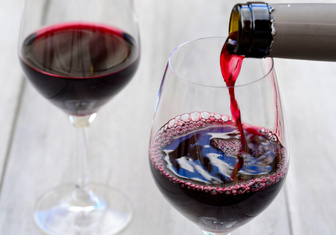 Защищает ли красное вино от радиации?