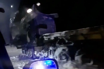 Грузовик загорелся на Объездном шоссе