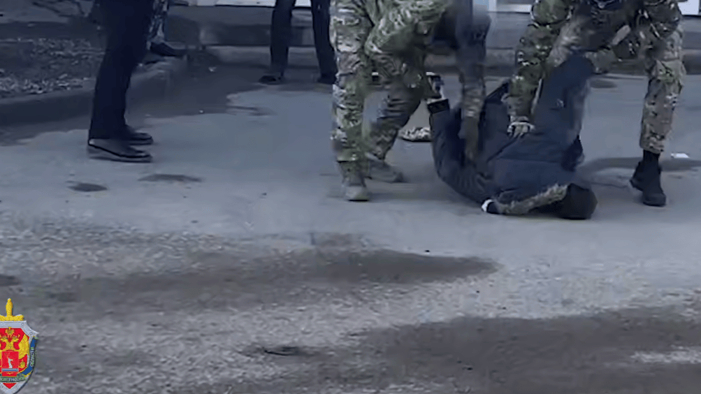 В Волгограде судимый мужчина планировал захватить администрацию города, его задержали — видео