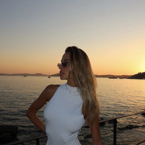 юлия власова, русская девушка деппа, депп девушка, девушка джонни деппа, Власова | Источник: Социальные сети