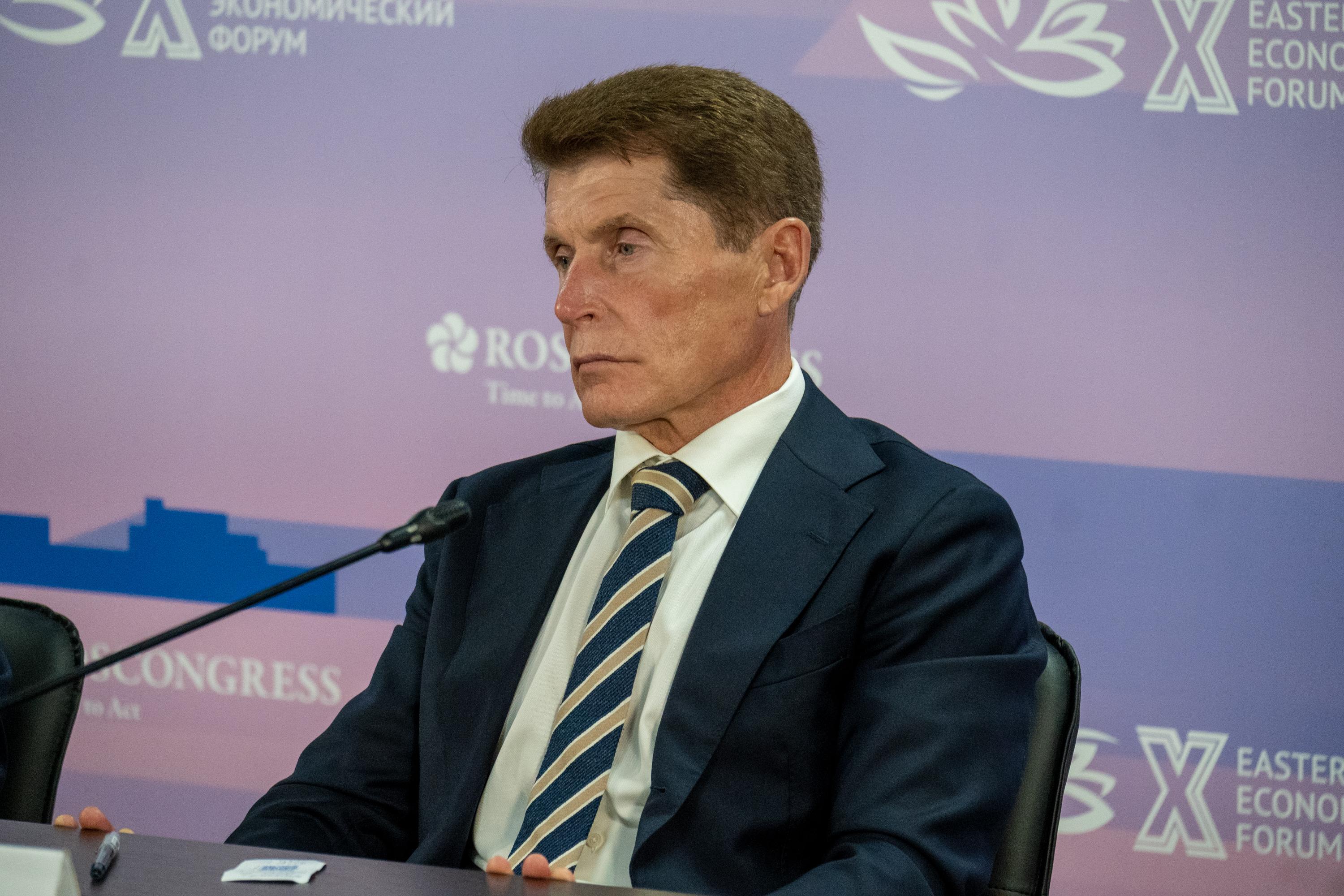 Массовая застройка, изменение процедуры выборов и развитие спорта: чем Приморью запомнился Олег Кож…