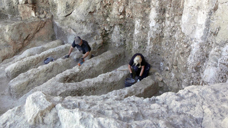Загадочные каналы в скале: в Иерусалиме нашли установки неизвестного назначения возрастом 3000 лет