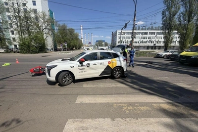 В Воронеже мотоциклист погиб после столкновения с такси