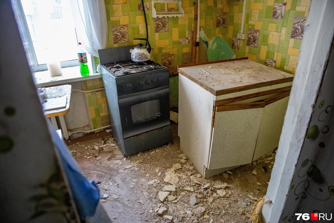 Перед продажей квартиры желательно привести ее в порядок хотя бы немного | Источник: Кирилл Поверинов / 76.RU