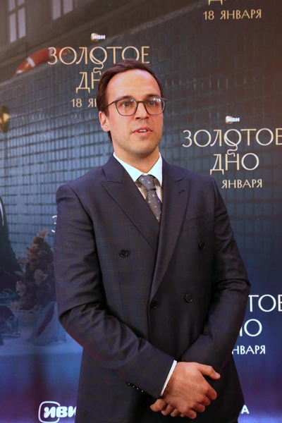 Павел Попов  | www.starhit.ru