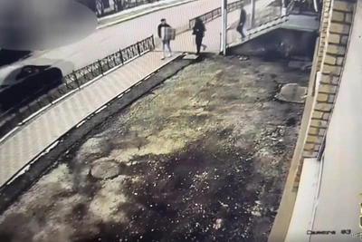 Сотрудников маркетплейса задержали при попытке унести технику