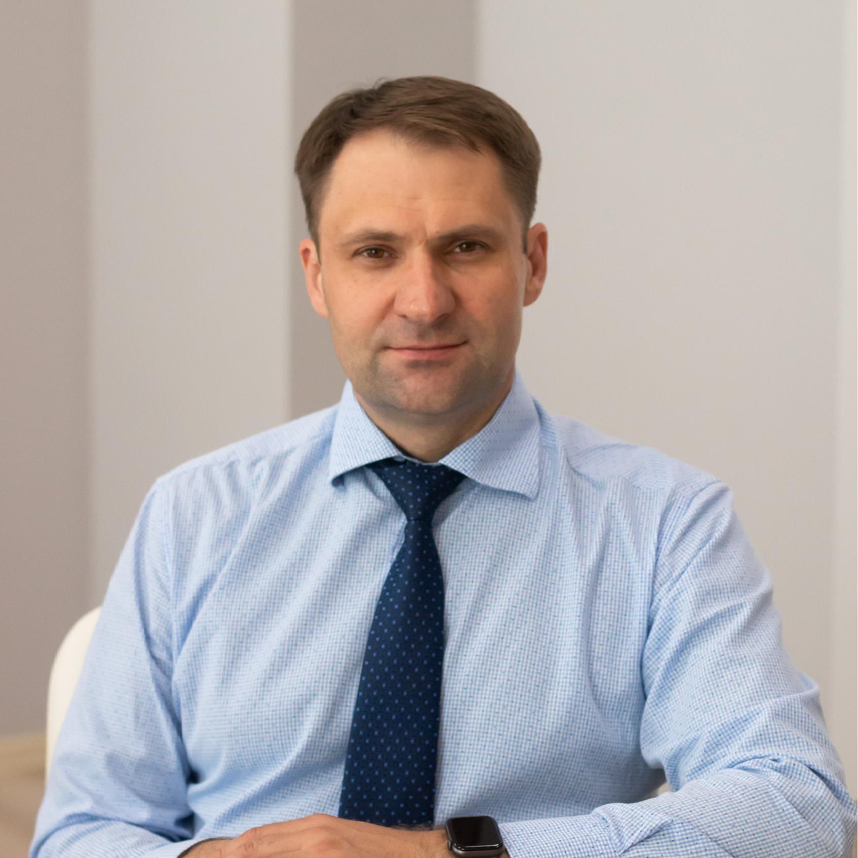 <p>Илья Обабков</p>