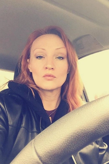 Елена Новикова известна как стендап-комик...