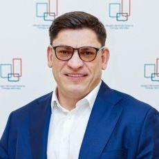 Погоня за красотой ценой жизни: советник «Хэдхантера» Виталий Терентьев впал в кому после пластики