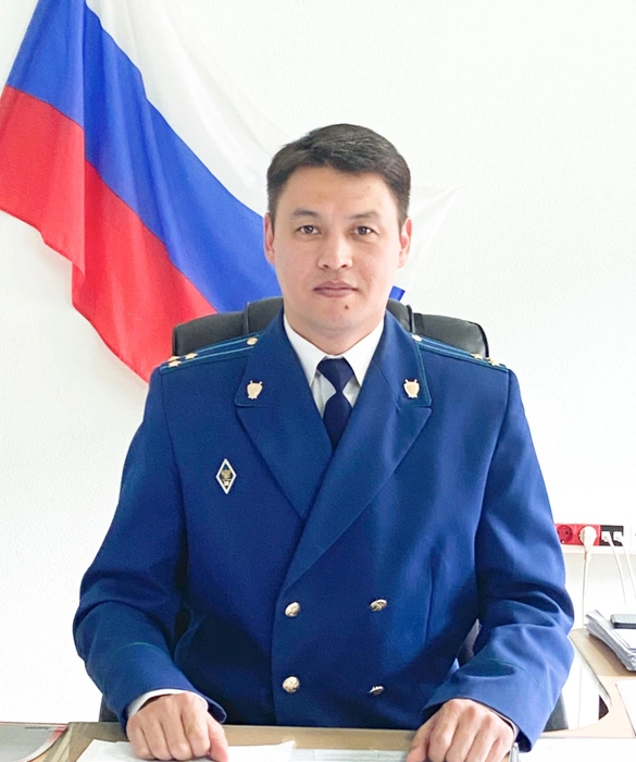 Уруспаев прослужил в органах прокуратуры 26 лет | Источник: прокуратура Челябинской области