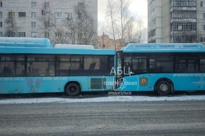 В Архангельске за день произошло два ДТП с маршрутными автобусами