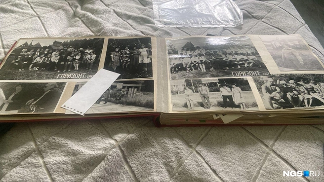 У бывшей воспитанницы и сотрудницы «Горизонта» остался целый альбом снимков из лагеря | Источник: Лора Федосеева