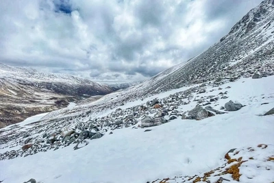 Восхождения на Мунку-Сардык запрещены до 4 мая из-за лавинной опасности