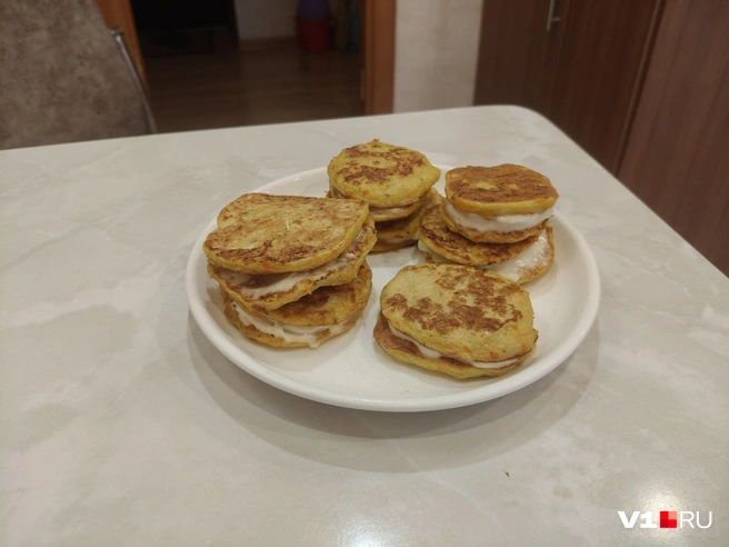 Оладьи получаются вкусными и сытными | Источник: Мария Умнова / V1.RU