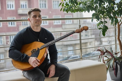 Домрист Андрей Панченко о бас-домре и народной музыке